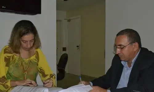 Assinado convênio para construção de ginásio de esportes em Urandi