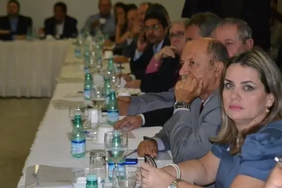 Ivana Bastos participa de reunião de apresentação do programa Todos pela Escola
