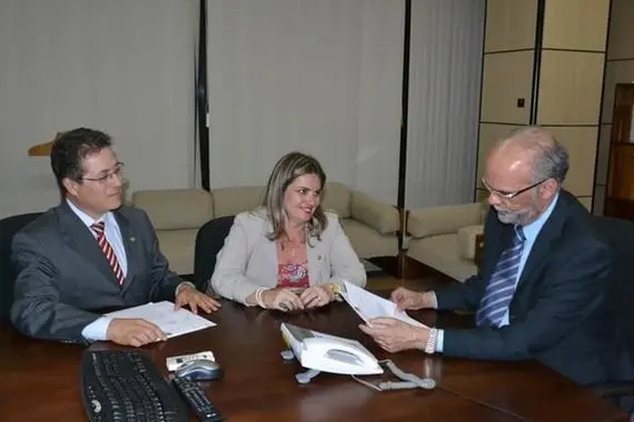 Deputada Ivana Bastos cumpre agenda de compromissos em Brasília