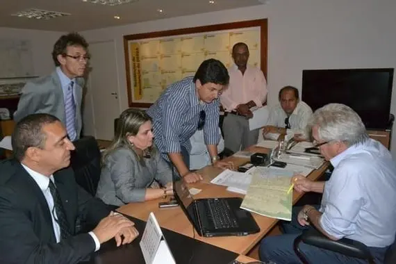 Ivana Bastos acompanha representantes do DIPE em audiência com Otto Alencar