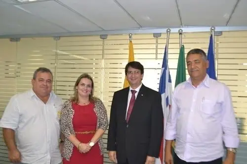 Ivana Bastos solicita implantação de agência do Banco do Brasil em Pindaí