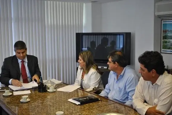 Lagoa Real: deputada registra agradecimento ao secretário de Segurança 