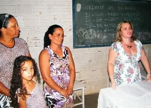 Deputada visita comunidades rurais para inauguração de obras de energia