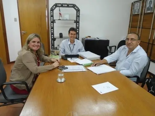 Ivana Bastos e prefeito de Urandi participam de audiências em Salvador