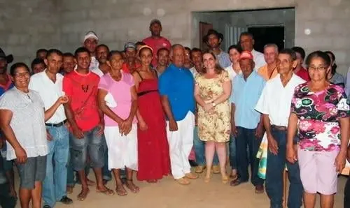 Comunidade rural de Ponciano, em Pindaí, é beneficiada com obras de energia