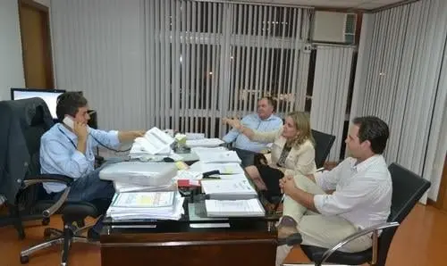 Deputada reitera pedido de pavimentação para Feira da Mata