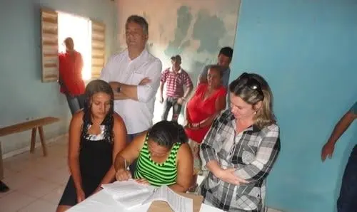 Comunidade de Lagoa Dantas, em Pindaí, é beneficiada com cisternas domiciliares