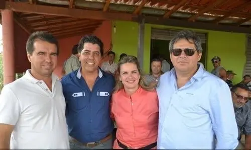 Ivana Bastos visita o Centro Educacional Infantil em Lagoa Real