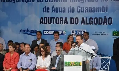 Ivana Bastos comemora entrega das obras da Adutora do Algodão