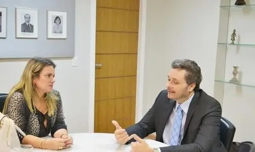 Deputada Ivana Bastos quer agilizar implantação do SAC em Guanambi