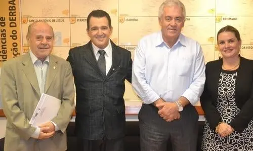 Deputada solicita iluminação para o estádio municipal de Dom Basílio