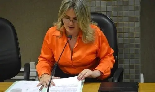 Deputada comemora Projetos de Lei que beneficiarão Caetité e Guanambi