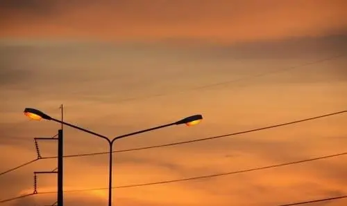 Guanambi: deputada comemora mais obras de energia para o município