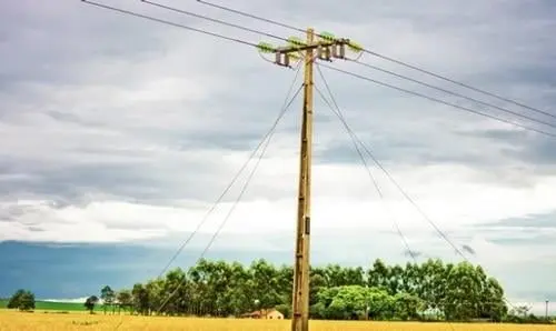 Energia elétrica chega para localidades de Igaporã e Riacho de Santana