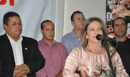 Assinado Termo de Compromisso para abertura do curso de Medicina em Guanambi