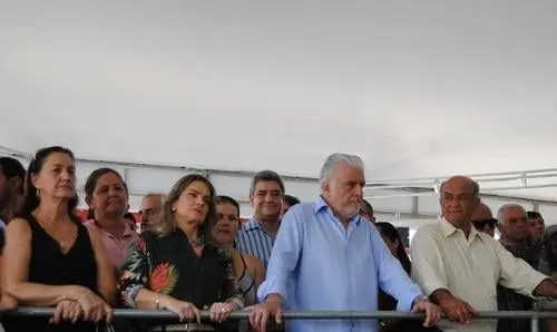 Ivana Bastos acompanha visita do governador ao município de Dom Basílio