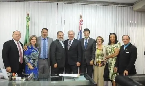 Ivana Bastos acompanha visita de Otto Alencar ao Legislativo