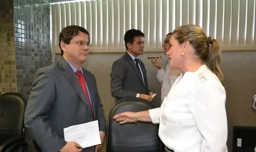 Deputada solicita Centro Digital para Lajedinho 