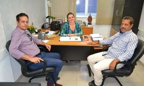 Deputada e vereador discutem demandas para Brumado