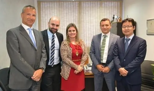 Deputada recebe representantes de empresas italiana e sul-coreana e Bahiafarma