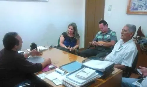 Ivana Bastos debate Adutora do Poço Magro na Codevasf de Guanambi