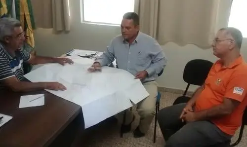 Em Carinhanha, técnicos do DETRAN iniciam estudo para sinalização das vias