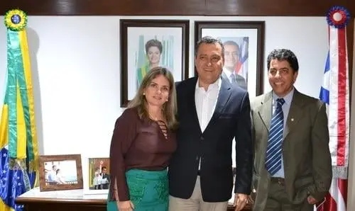 Deputada comemora ida do governador à Lagoa Real para assinatura de O.S