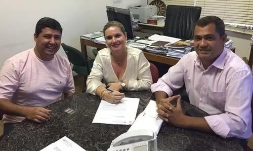 Trator agrícola é liberado para associação rural do município de Brumado