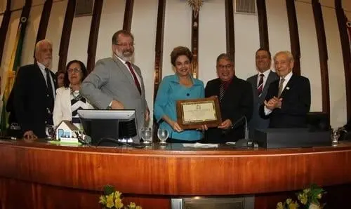 Ivana Bastos acompanha entrega de Título de Cidadã Baiana à Dilma Rousseff