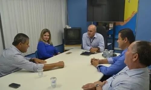 Demandas de Lajedinho são apresentadas na Embasa