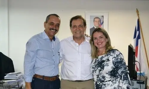 Ivana e Manoel Rubens solicitam novo colégio estadual para Palmas de Monte Alto