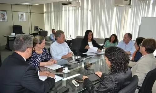 Na SEMA, deputada e prefeito buscam apoio para desenvolver ações em Dom Basílio