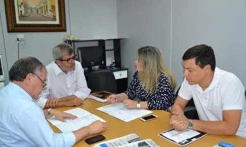 Deputada reivindica melhorias na área do esporte para diversos municípios