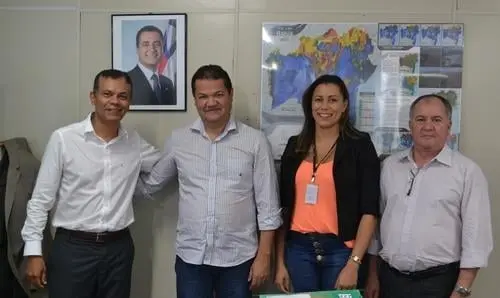 Lajedinho: pedidos de ligações de energia elétrica são reiterados na Supec