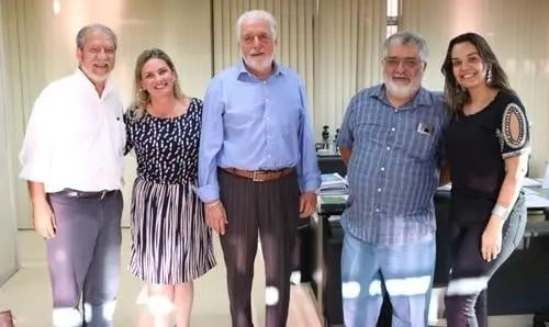 Investimentos para projeto de fruticultura orgânica são discutidos na SDE
