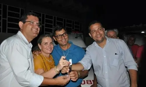 Morrinhos recebe ambulância da deputada Ivana Bastos 