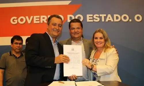 Ivana Bastos garante mais de R$1 milhão em investimentos para Lajedinho