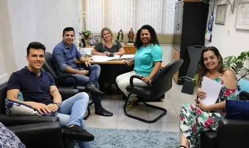 Ivana Bastos debate sobre ações para o Dia da Chapada