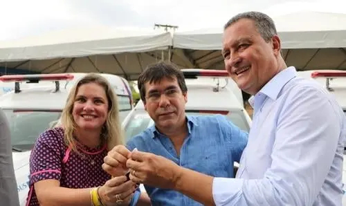 Riacho de Santana recebe ambulância através de emenda de Ivana Bastos
