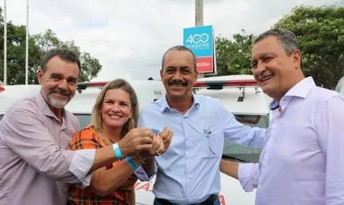 Ivana Bastos entrega ambulância para Palmas de Monte Alto