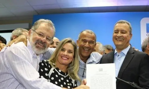 Assinado convênio para construção de praça em Iraquara
