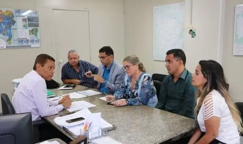 Ivana e Vanessa cobram execução de obras de energia em Lençóis