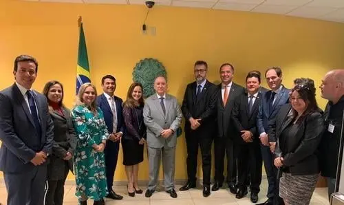 Ivana quer trazer iniciativas da Califórnia para a gestão do lixo na Bahia