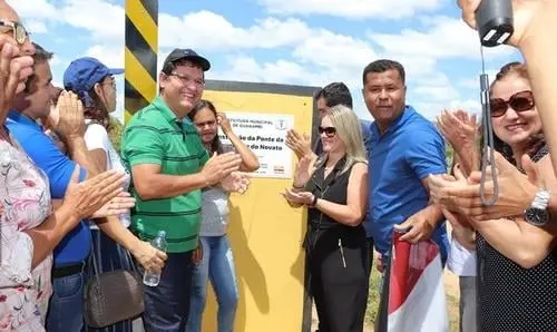 Ivana Bastos participa de entrega de mais uma obra de infraestrutura em Guanambi