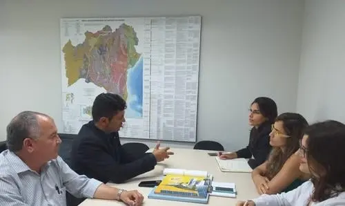 Mandato de Ivana e prefeito seguem na luta por implantação de indústria em Iuiu