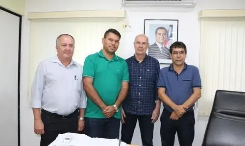  Riacho de Santana: prefeito acompanha pedidos na CERB 