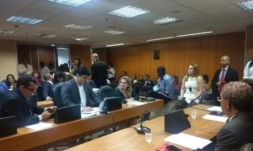 CCJ aprova Projeto de Lei de Ivana Bastos que assegura direito de amamentação
