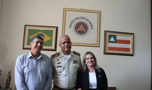 Ivana e prefeito querem posto da PM no Capão 