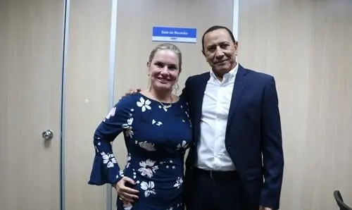 Ivana e Vanessa comemoraram agilidade no processo das obras do trevo de Lençóis