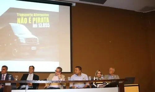 Ivana Bastos defende o transporte alternativo nos municípios